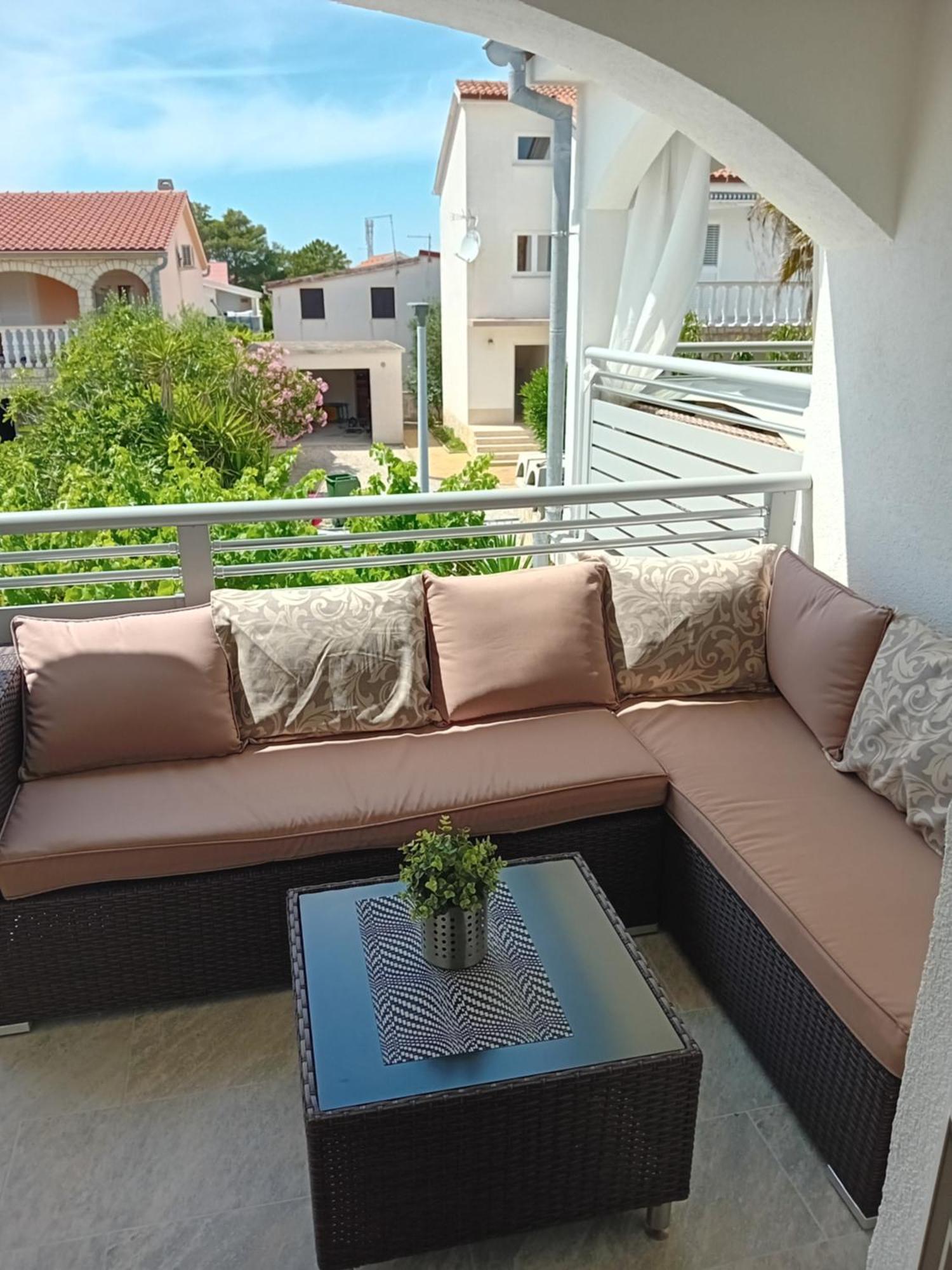 Appartement Apatmani Peternel à Vir Extérieur photo