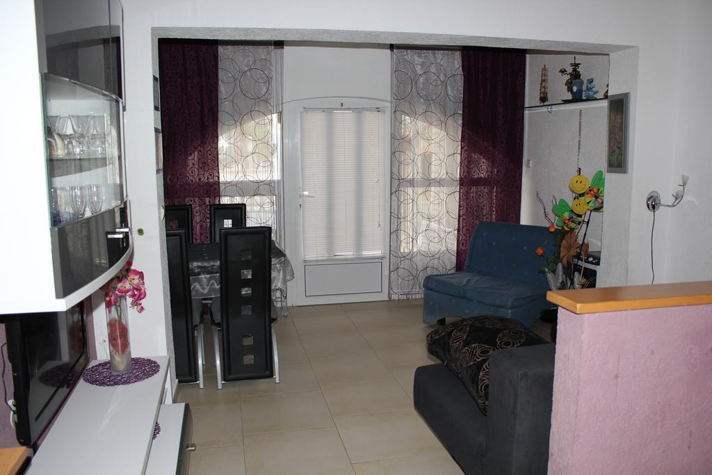 Appartement Apatmani Peternel à Vir Extérieur photo
